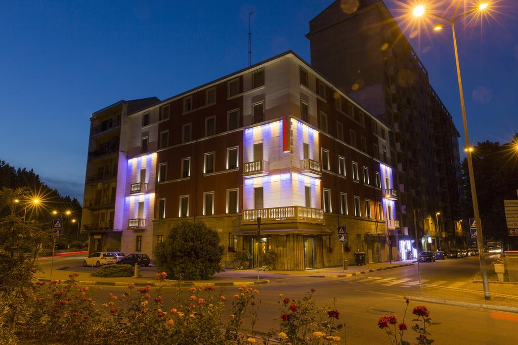 Hotel Londra Алессандрия Экстерьер фото